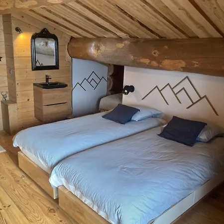 Holiday home De Montagne 10 Voyageurs Pres De Font-romeu 1600m